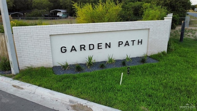 2617 E Solar Dr, Mission, TX 78504 - photo 2