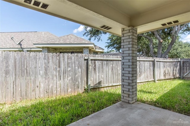 view of yard with a patio area