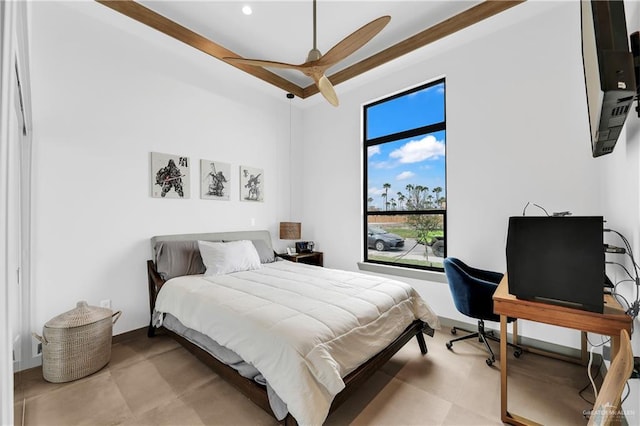 bedroom with ceiling fan