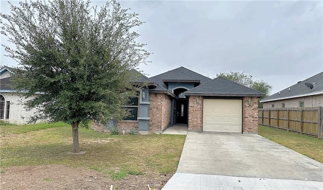 818 N 7th St, Alamo, TX 78516 - photo 1