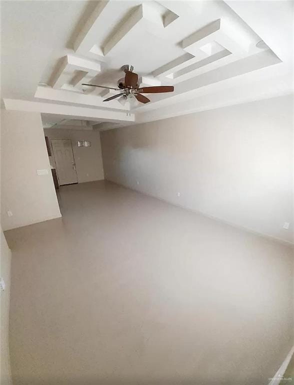 spare room with ceiling fan