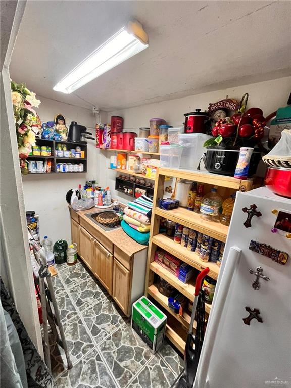 3300 Pradera St, Mission, TX 78574 - view of storage
