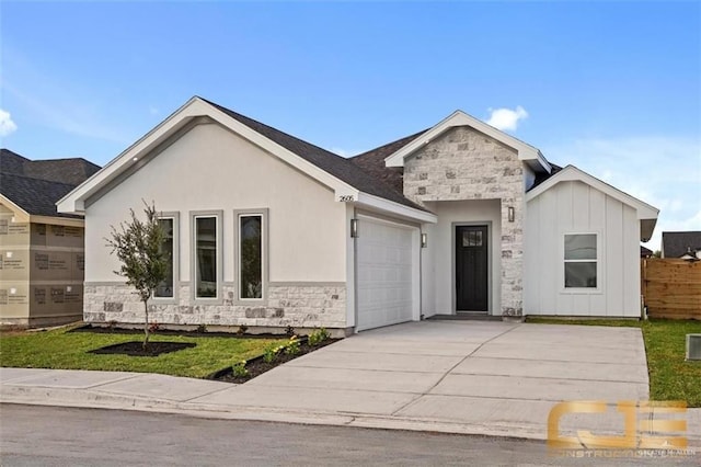 view of front of home featuring a garage