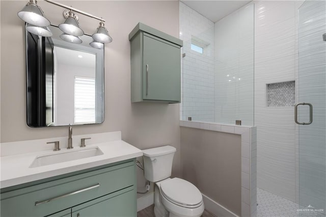 1426 Kalob Cir, Harlingen, TX 78552 - full bathroom featuring a tile shower, toilet, and vanity