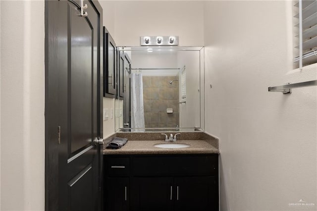 1304 E Camellia Ave Unit 2, Mcallen, TX 78501 - full bathroom with tiled shower and vanity