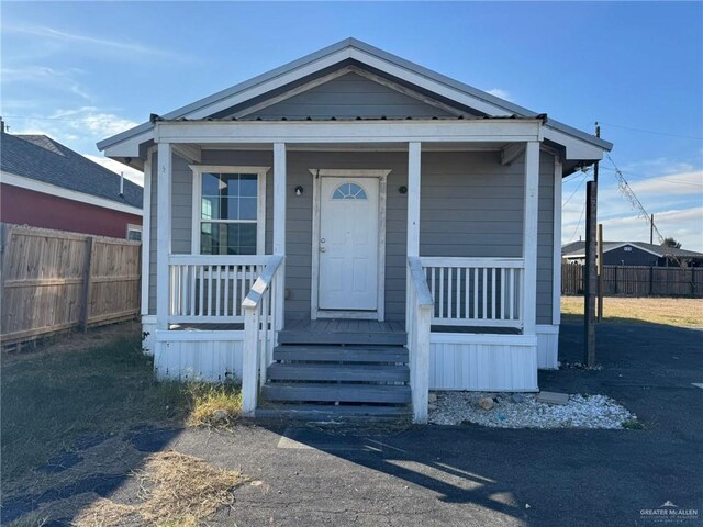 view of front of house with covered porch