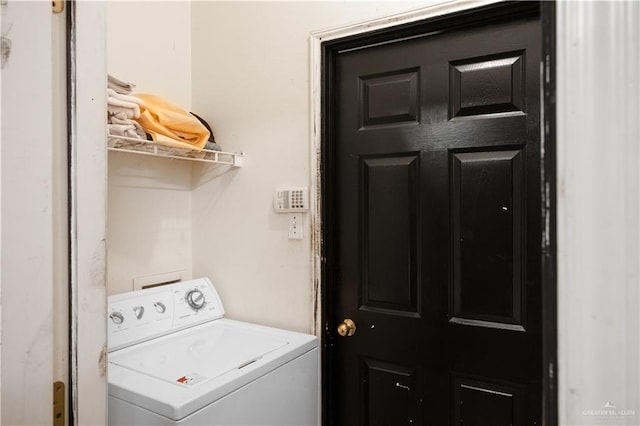 laundry room with washer / clothes dryer