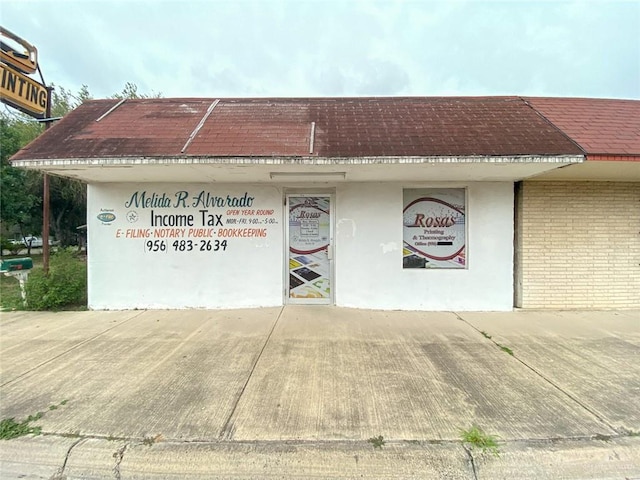 view of building exterior