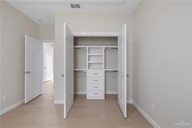 9110 N 25th St, Mcallen, TX 78504 - unfurnished bedroom featuring a closet and baseboards