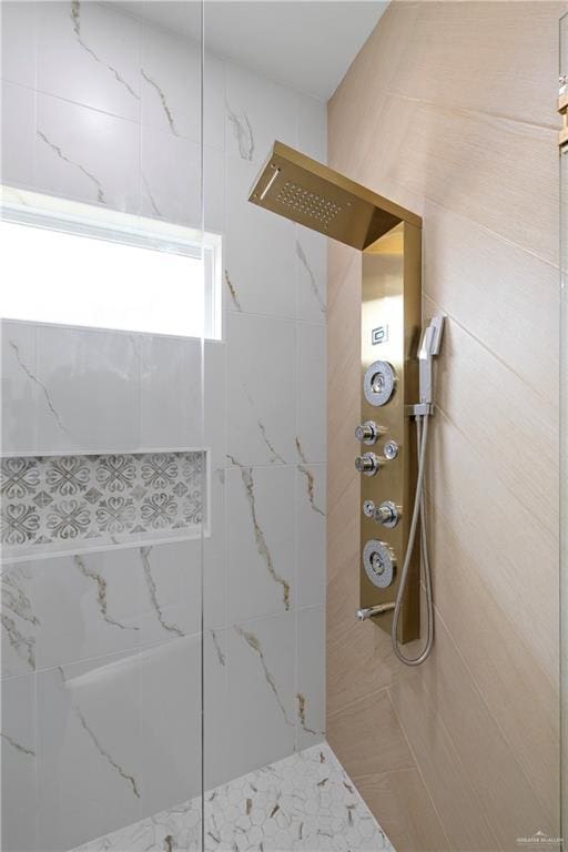 9110 N 25th St, Mcallen, TX 78504 - full bathroom with a tile shower