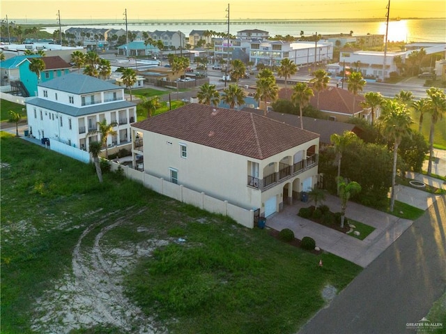 view of aerial view at dusk