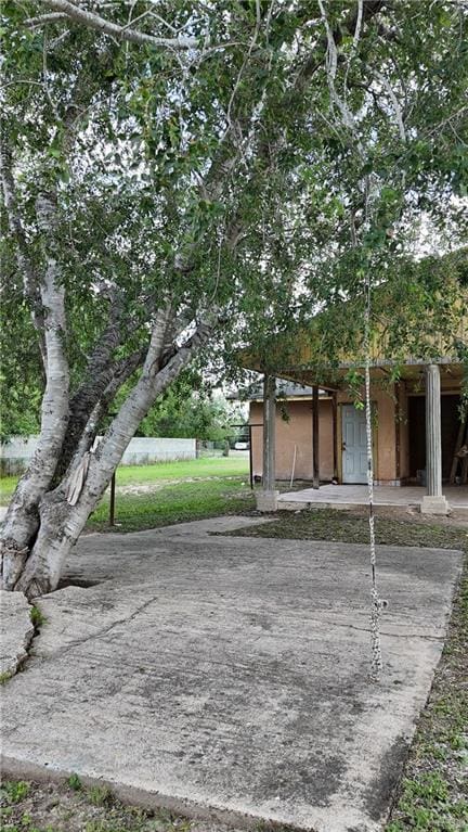 612 W Ramirez St, Rio Grande City, TX 78582 - view of yard