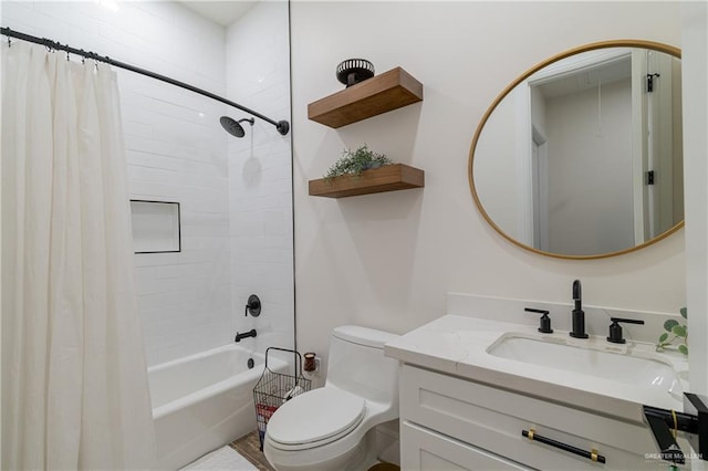 full bathroom featuring vanity, toilet, and shower / bath combo