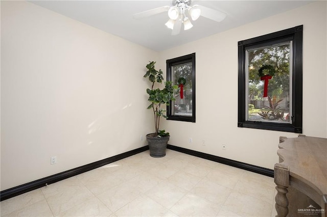 empty room with ceiling fan