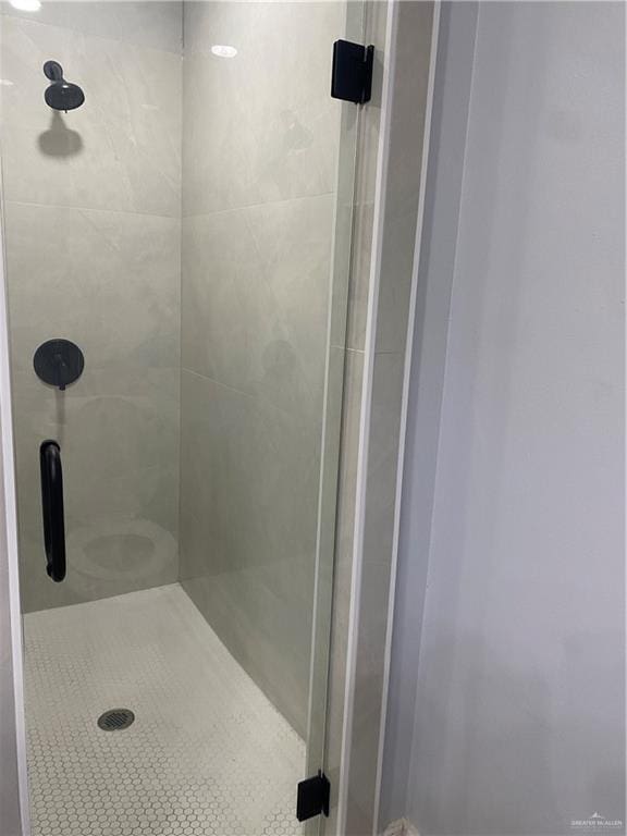 814 N Flag St N, Pharr, TX 78577 - full bath with a stall shower