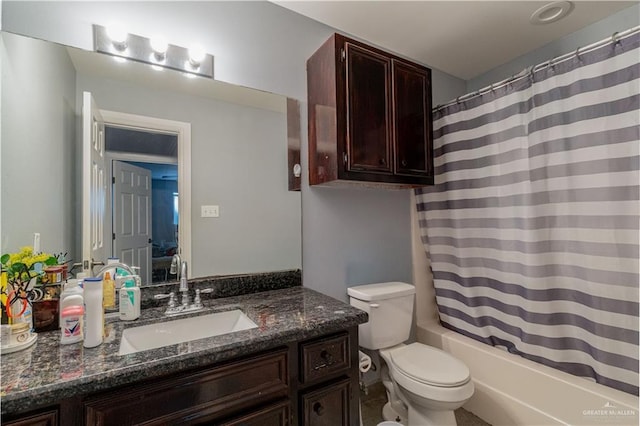 905 N 6th Ave, Edinburg, TX 78541 - full bathroom with vanity, toilet, and shower / tub combo with curtain