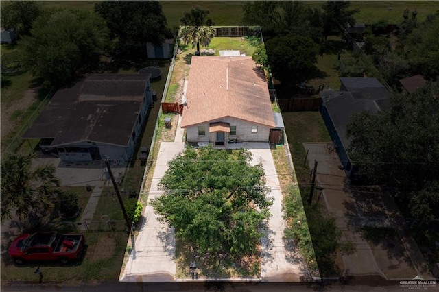 905 N 6th Ave, Edinburg, TX 78541 - aerial view of property and surrounding area