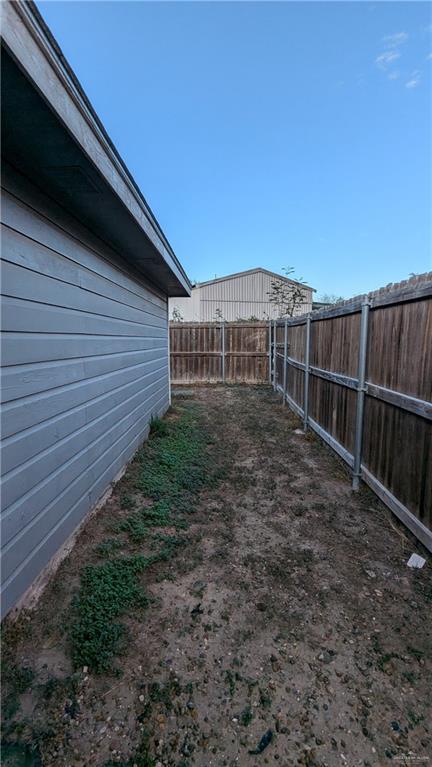 912 Tulip Dr, Pharr, TX 78577 - photo 21