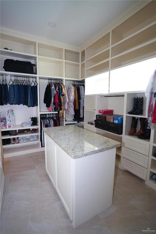 20985 Espinoza Rd, San Benito, TX 78586 - view of spacious closet