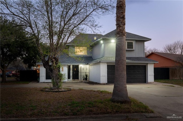 view of front facade featuring a garage