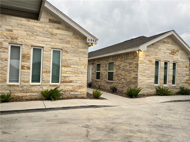 4902 N Hiawatha Dr, Pharr, TX 78577 - photo 3