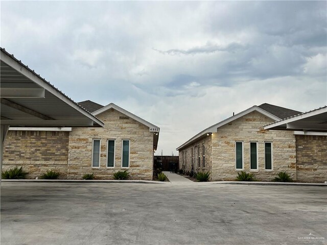 4902 N Hiawatha Dr, Pharr, TX 78577 - photo 1