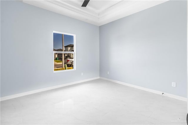 empty room featuring ceiling fan