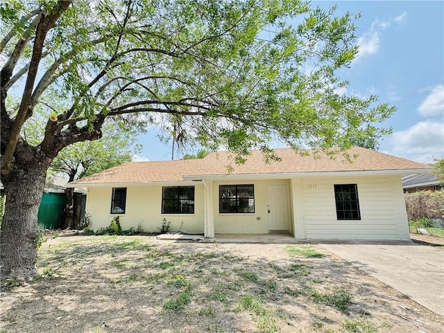 1313 Royal Palm St, Alamo, TX 78516 - view of single story home