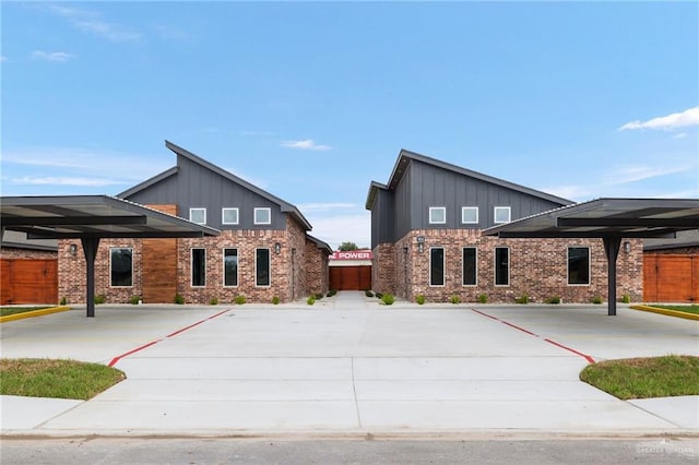 view of front of house featuring a carport