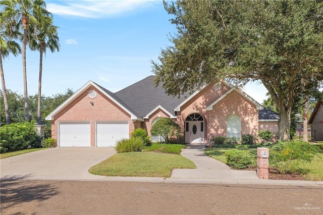 view of front of property featuring a garage