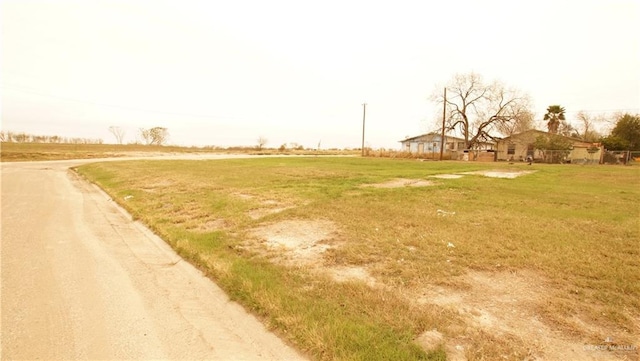 Listing photo 3 for 958 W Durango Ave, Raymondville TX 78580