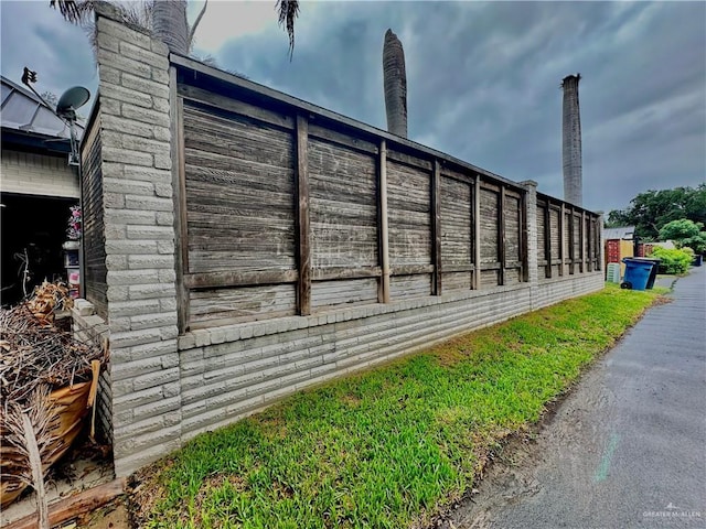 view of home's exterior