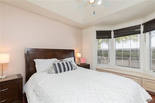 3305 W San Luis Cir, Mission, TX 78573 - bedroom with a ceiling fan