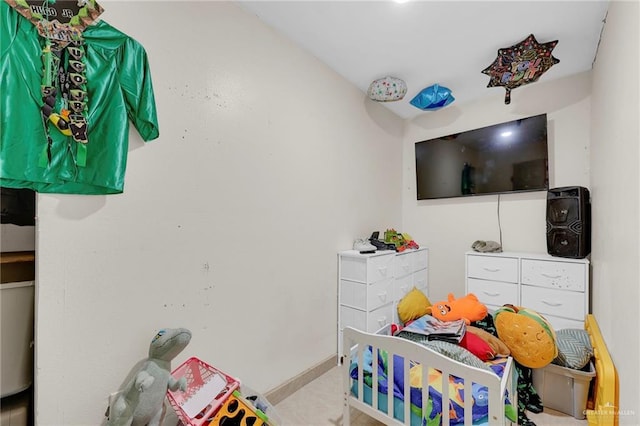 524 E Fannin Ave, Alamo, TX 78516 - bedroom with baseboards