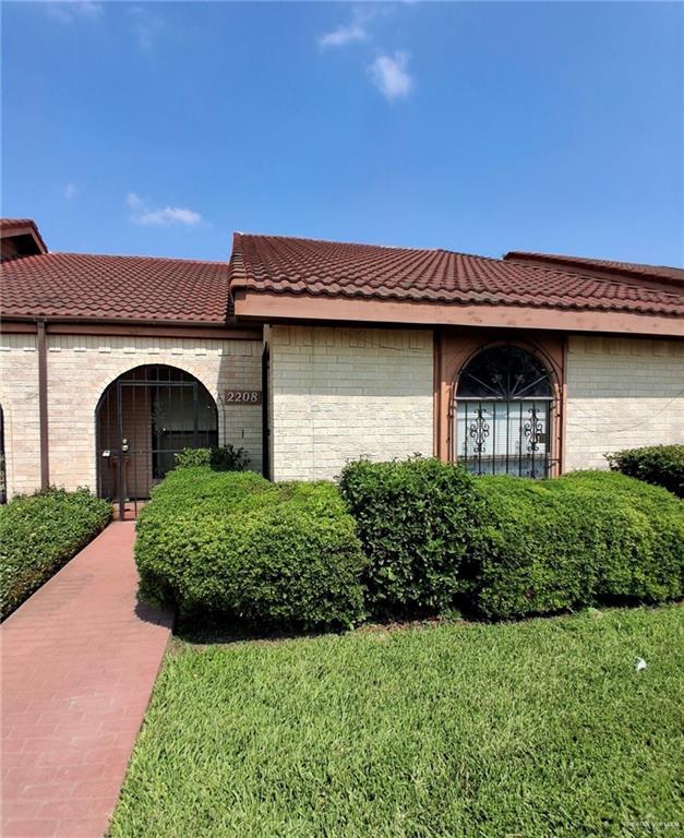 2208 N Mayberry Rd, Mission, TX 78573 - photo 1