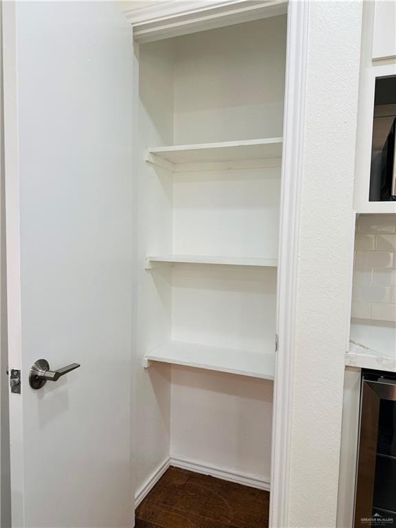 1523 Evergreen Ave, Mission, TX 78572 - closet featuring wine cooler