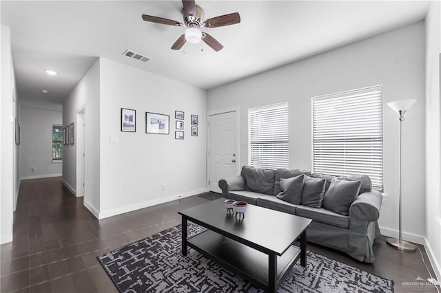 136 W Evergreen St, Boerne, TX 78006 - living area with ceiling fan and recessed lighting
