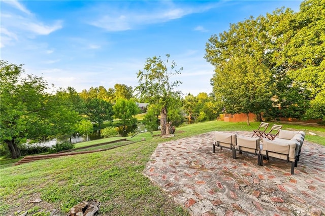 136 W Evergreen St, Boerne, TX 78006 - view of grassy yard with a patio