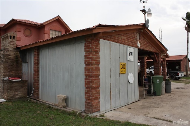 view of outbuilding