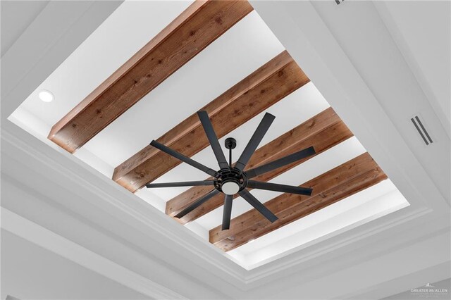 1101 Magnolia St, Mission, TX 78573 - detailed view of beamed ceiling