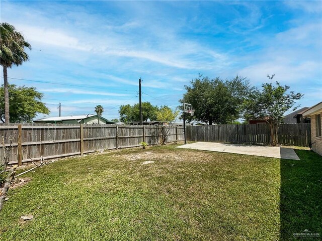 700 Via Cantera Dr, San Juan, TX 78589 - view of yard with a patio area