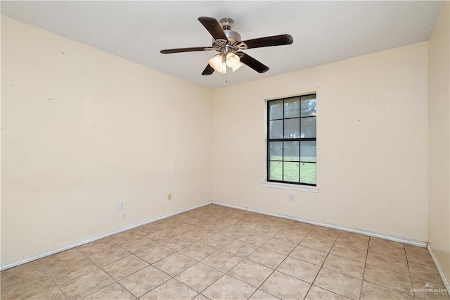 unfurnished room with ceiling fan