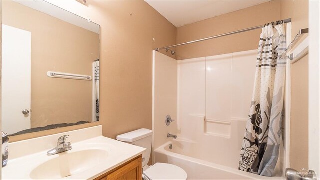 311 Monica Ave, Pharr, TX 78577 - photo 8