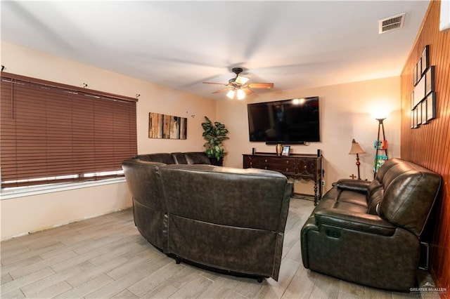 520 W Upas Ave, Mcallen, TX 78501 - living area with ceiling fan and light wood-style flooring
