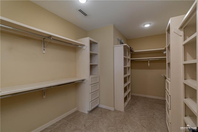2014 Thacker Ln, Harlingen, TX 78552 - view of walk in closet