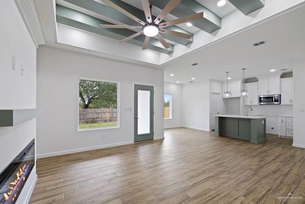 1122 Washington Ave, Mission, TX 78572 - photo 2