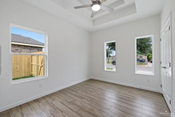 1122 Washington Ave, Mission, TX 78572 - photo 7