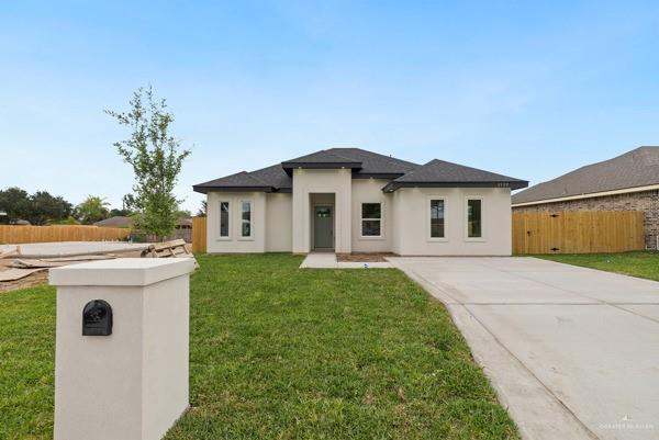 1122 Washington Ave, Mission, TX 78572 - photo 1