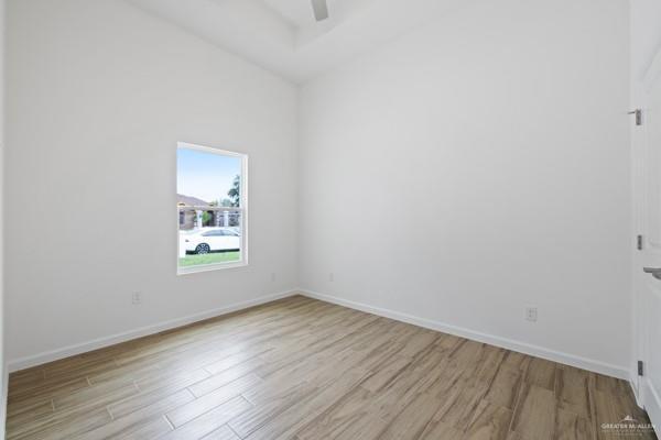 1122 Washington Ave, Mission, TX 78572 - photo 9