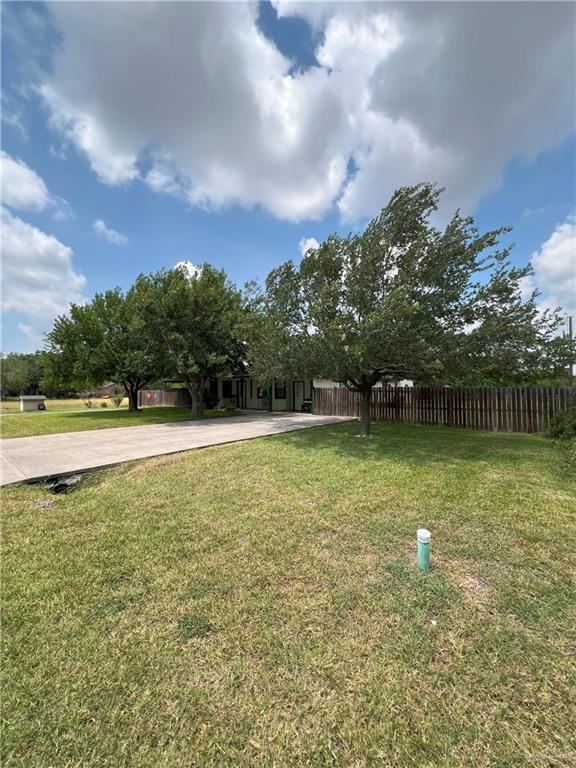 414 Mockingbird Ln, Mercedes, TX 78570 - photo 2